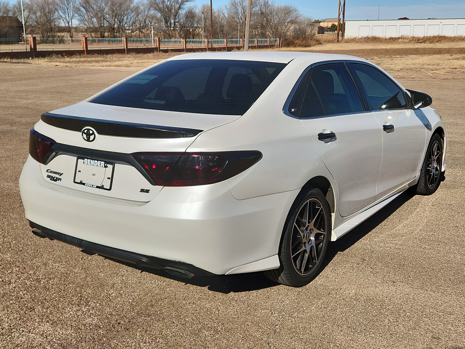 Used 2016 Toyota Camry XLE image 4