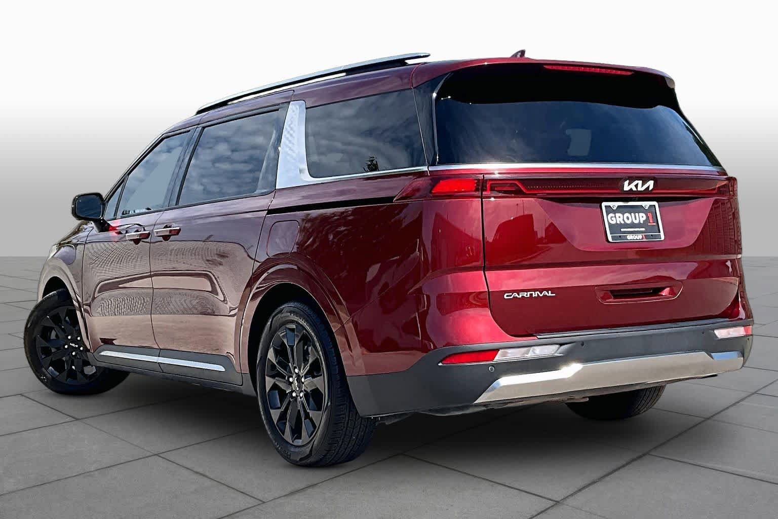 Used 2024 Kia Carnival SX Prestige FWD image 12