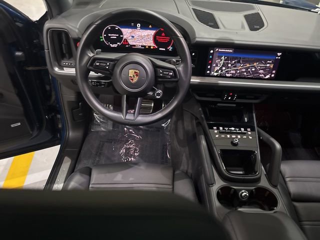 Used 2024 Porsche Cayenne S image 29
