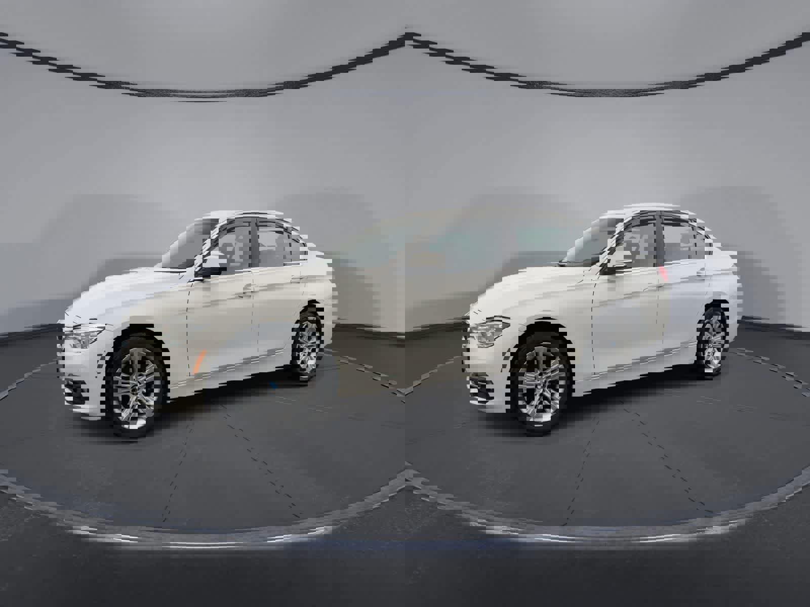 Used 2018 BMW 330i xDrive Sedan image 4