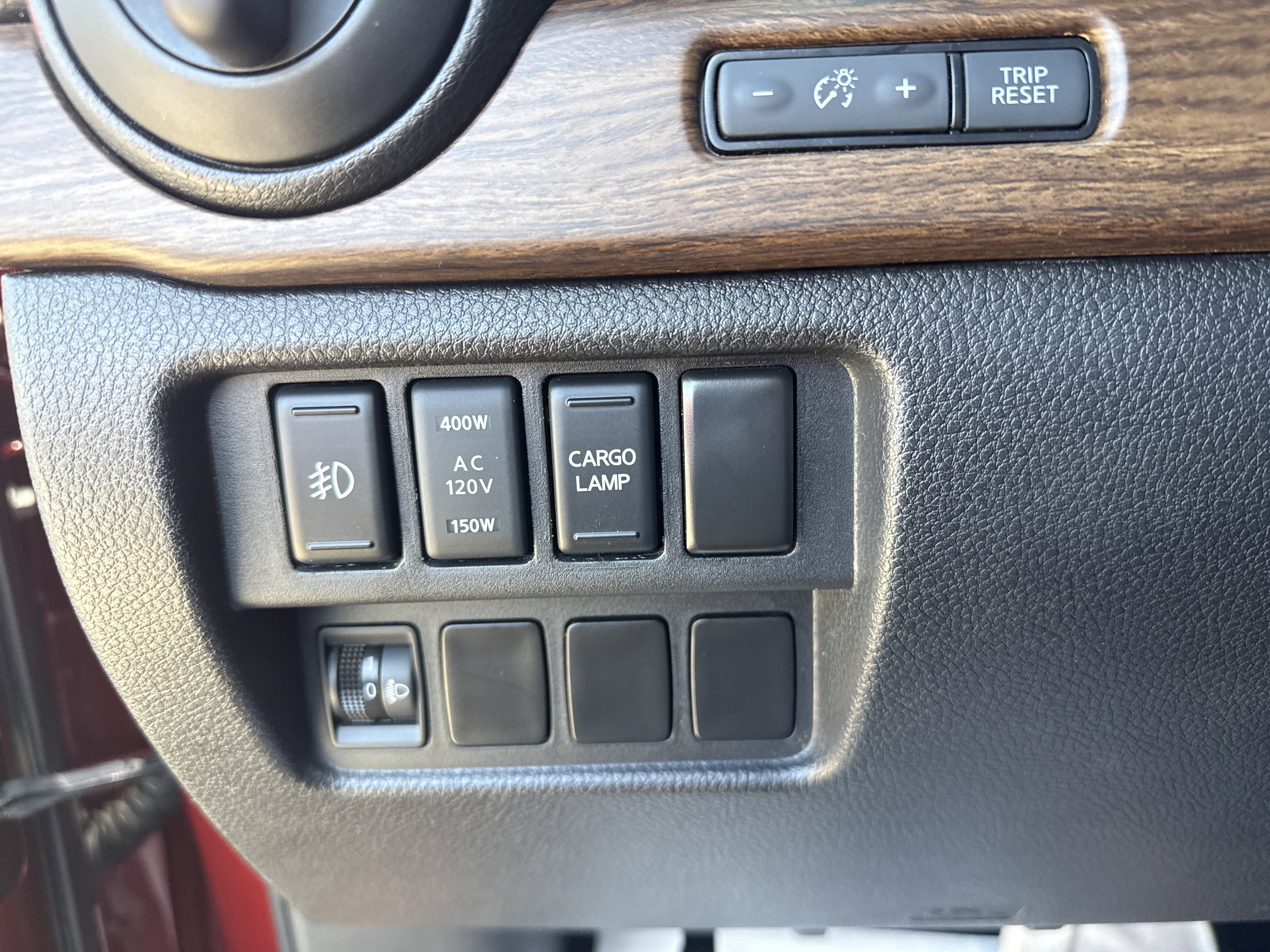 Used 2018 Nissan Titan Platinum Reserve w/ Platinum Utility Package AWD/4WD image 30