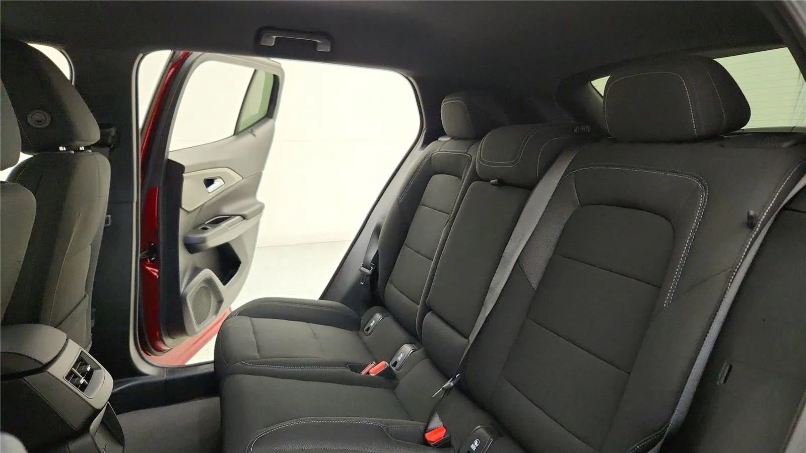 New 2026 Chevrolet Equinox EV LT w/ Midnight Package image 31