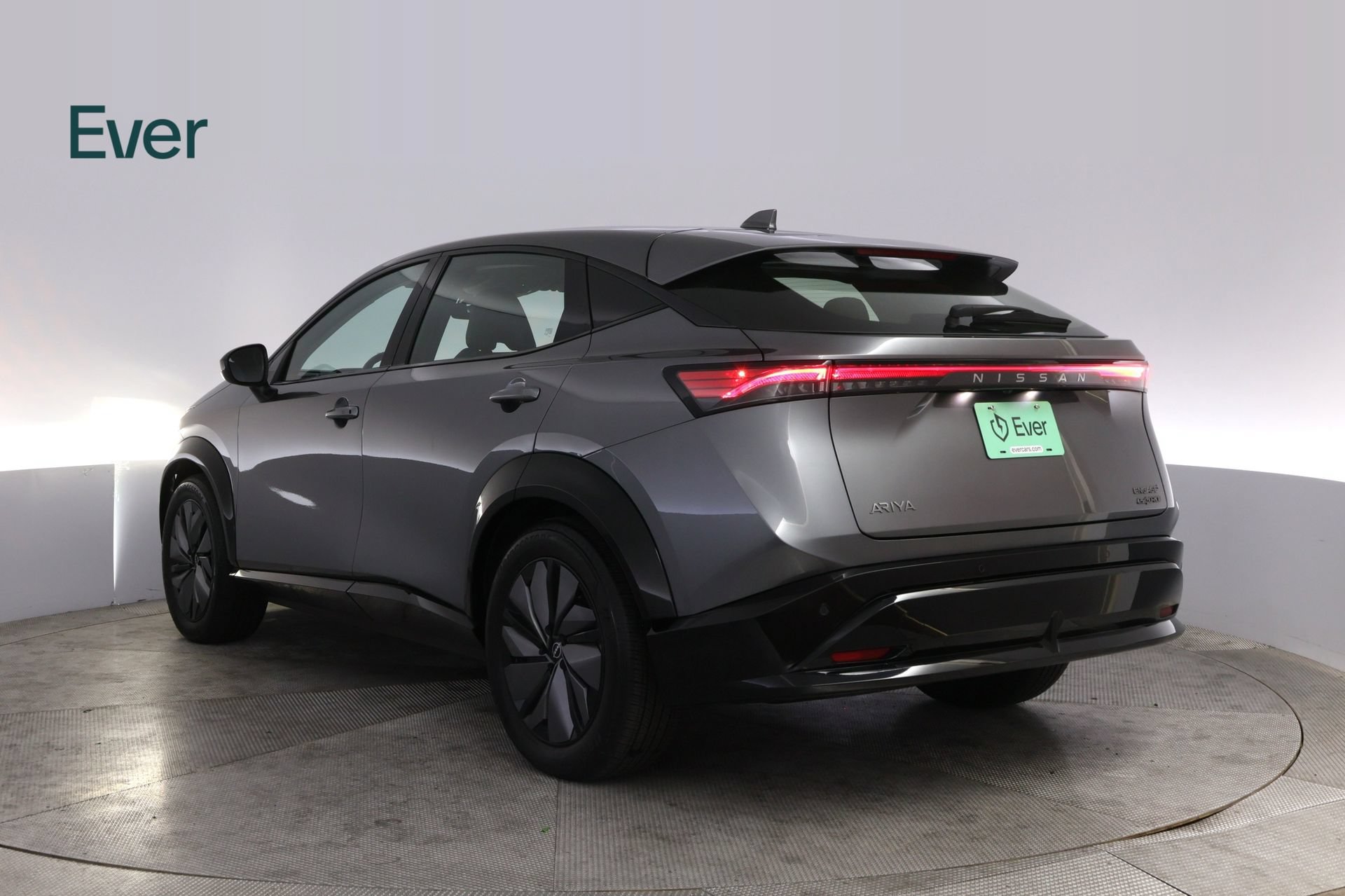 Used 2024 Nissan Ariya AWD image 17
