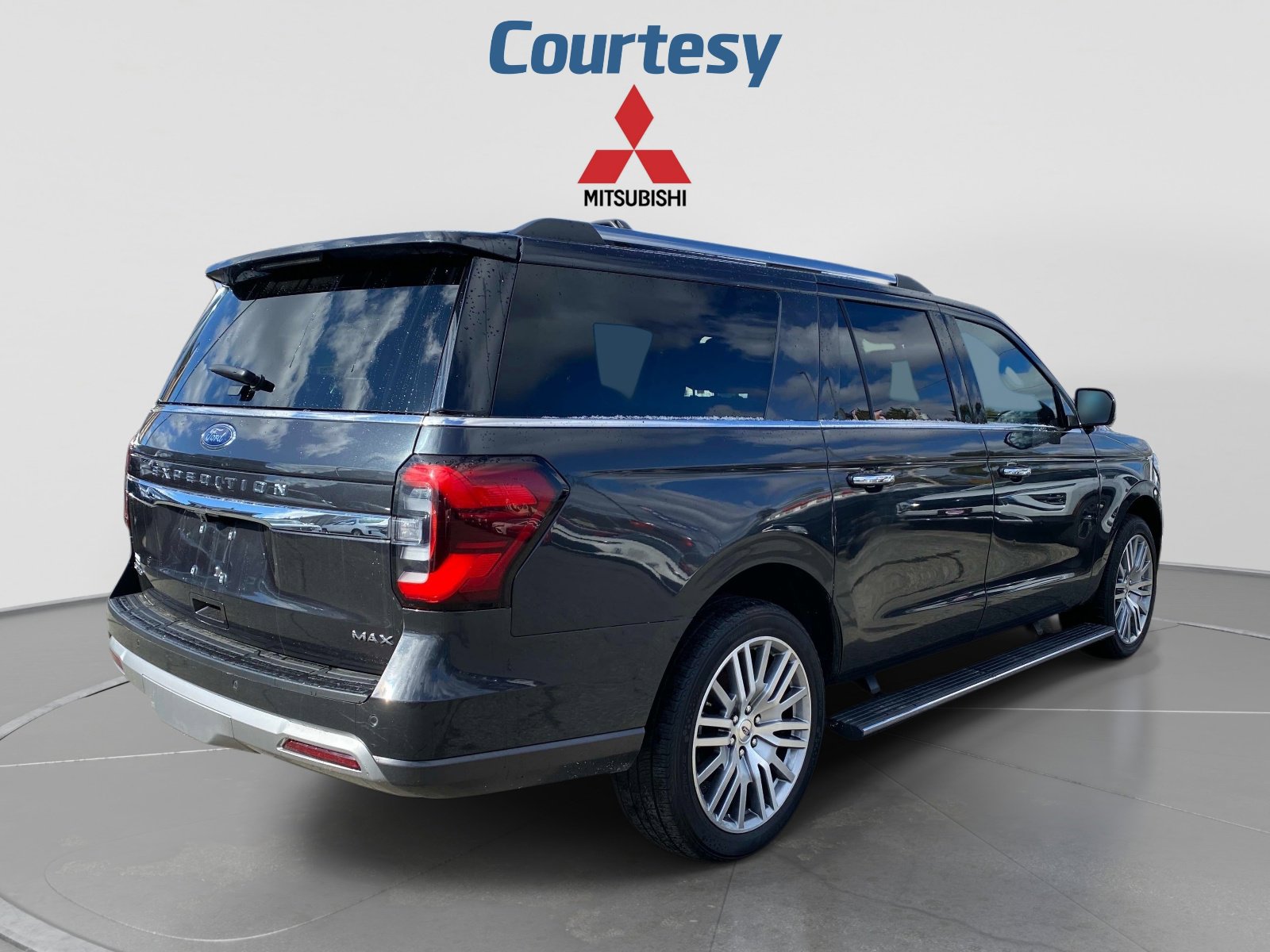 Used 2023 Ford Expedition Max Limited AWD/4WD image 7