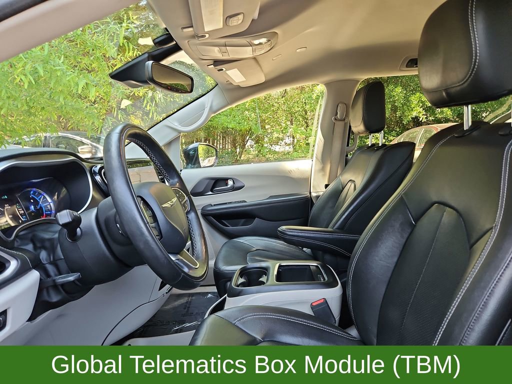 Used 2022 Chrysler Pacifica Touring-L w/ Uconnect Theater Family Group FWD image 24