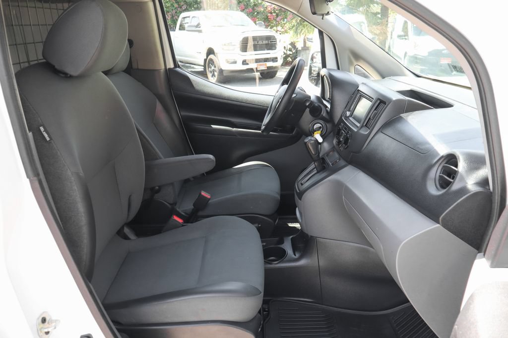 Used 2020 Nissan NV200 SV w/ Sliding Glass Door Package FWD image 38