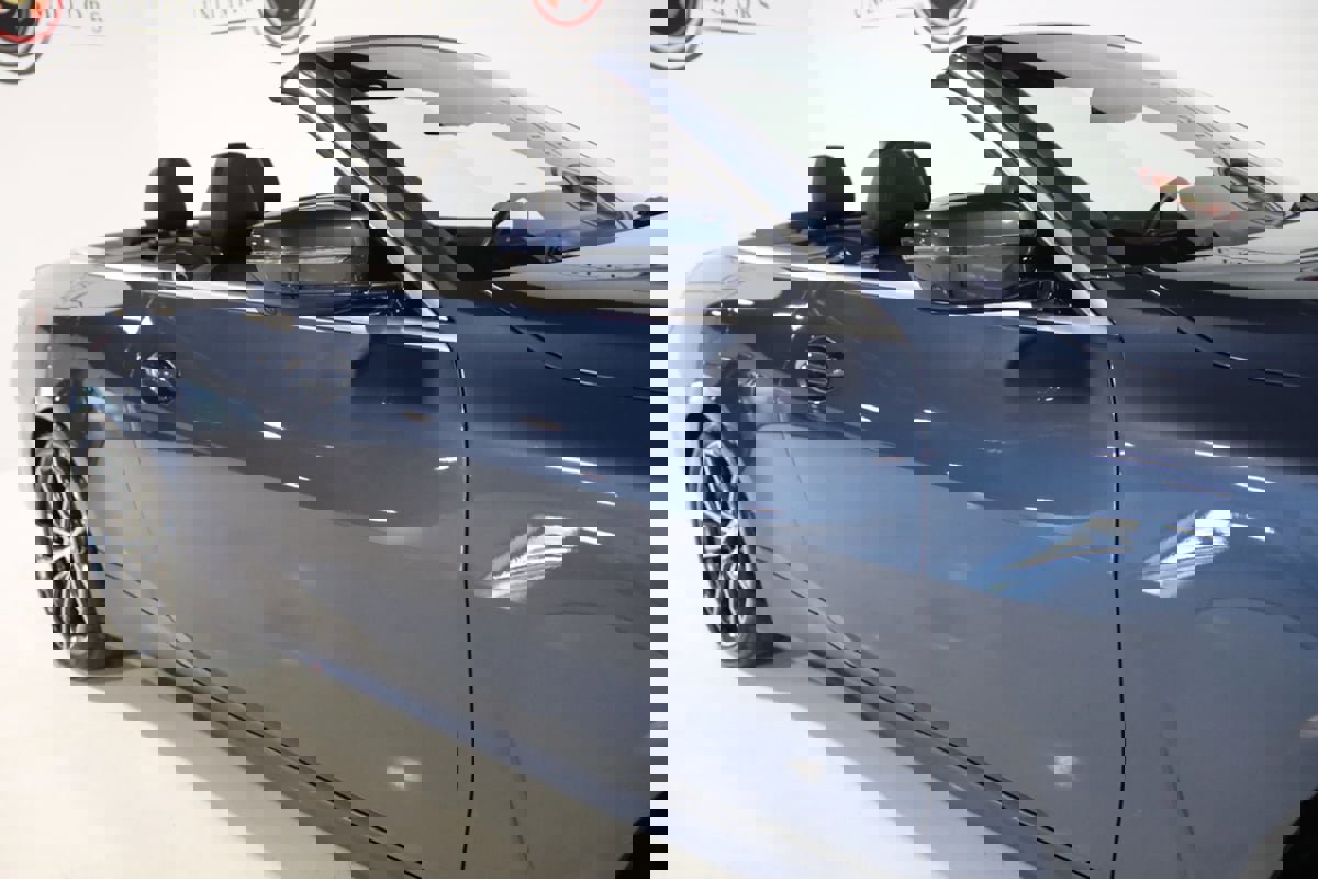 Used 2021 BMW 430i Convertible w/ Premium Package image 9