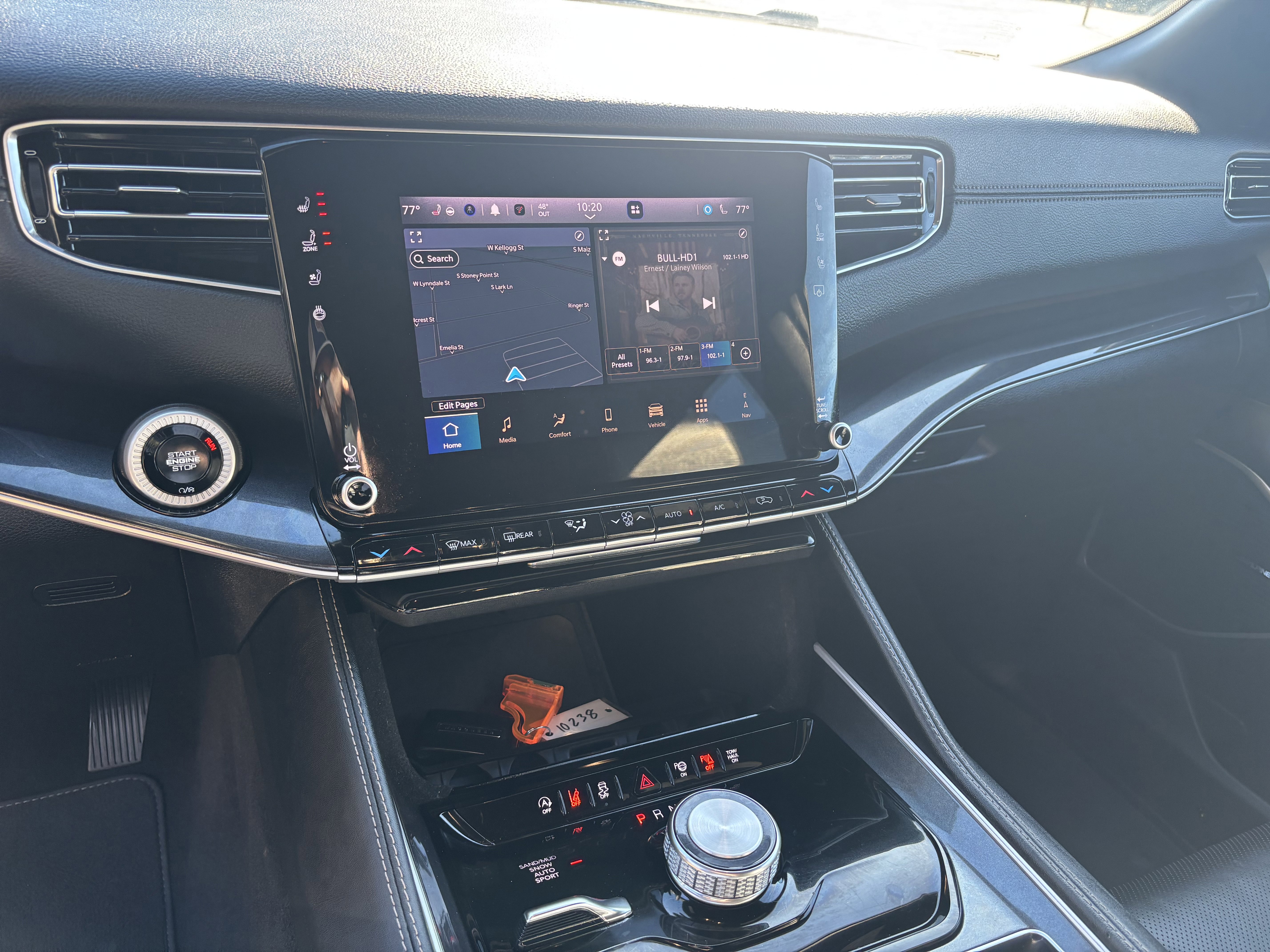 Used 2024 Jeep Wagoneer 4WD w/ Premium Group I image 10