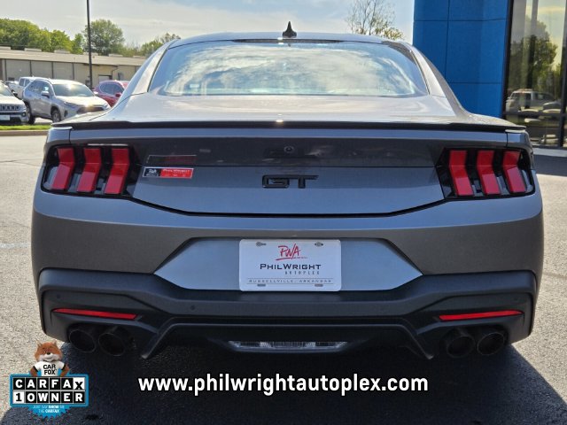 Used 2025 Ford Mustang GT Premium RWD image 4