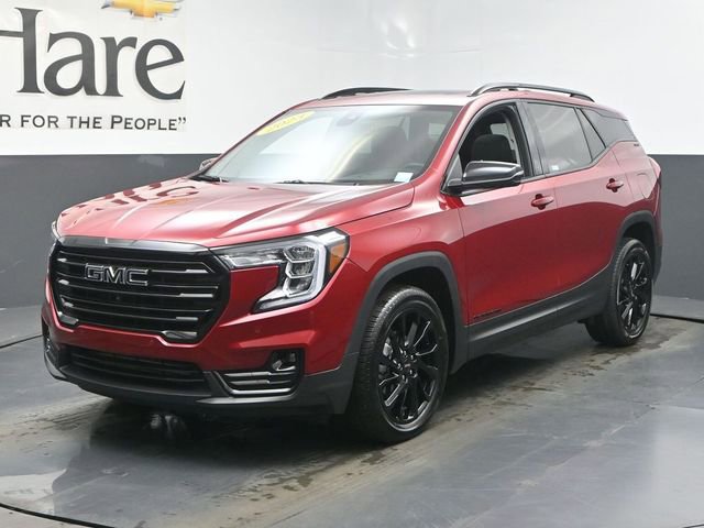 Used 2023 GMC Terrain SLT w/ Tech Package image 35