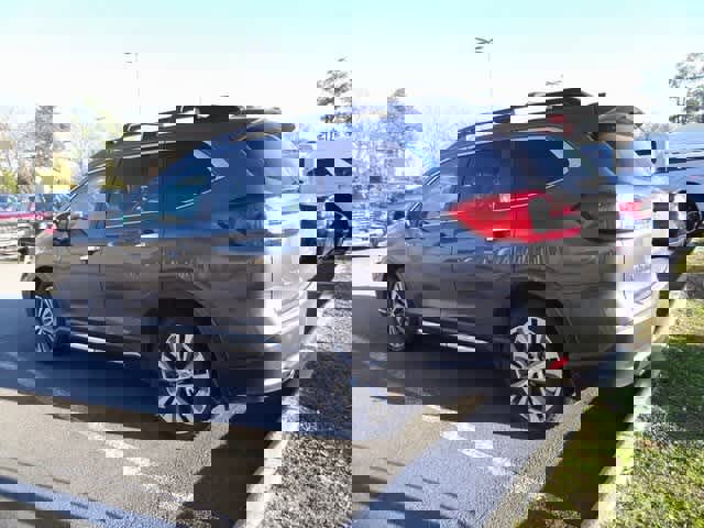 Used 2022 Subaru Ascent Touring w/ Popular Package #2A image 5