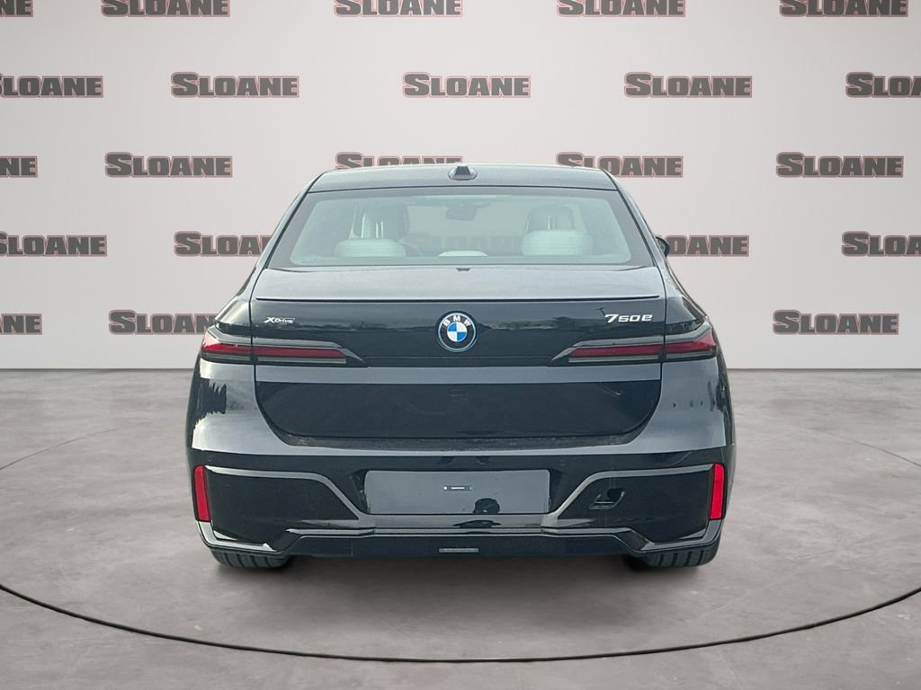 New 2026 BMW 750e xDrive AWD/4WD image 4