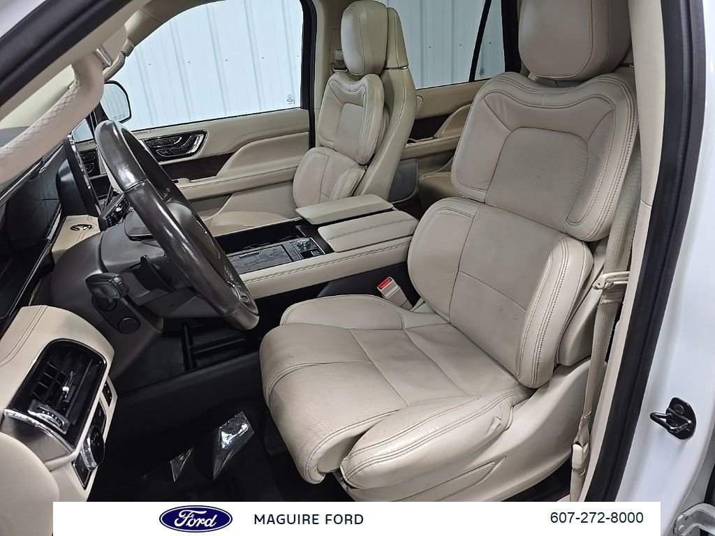 Used 2020 Lincoln Navigator Reserve w/ Luxury Package image 36