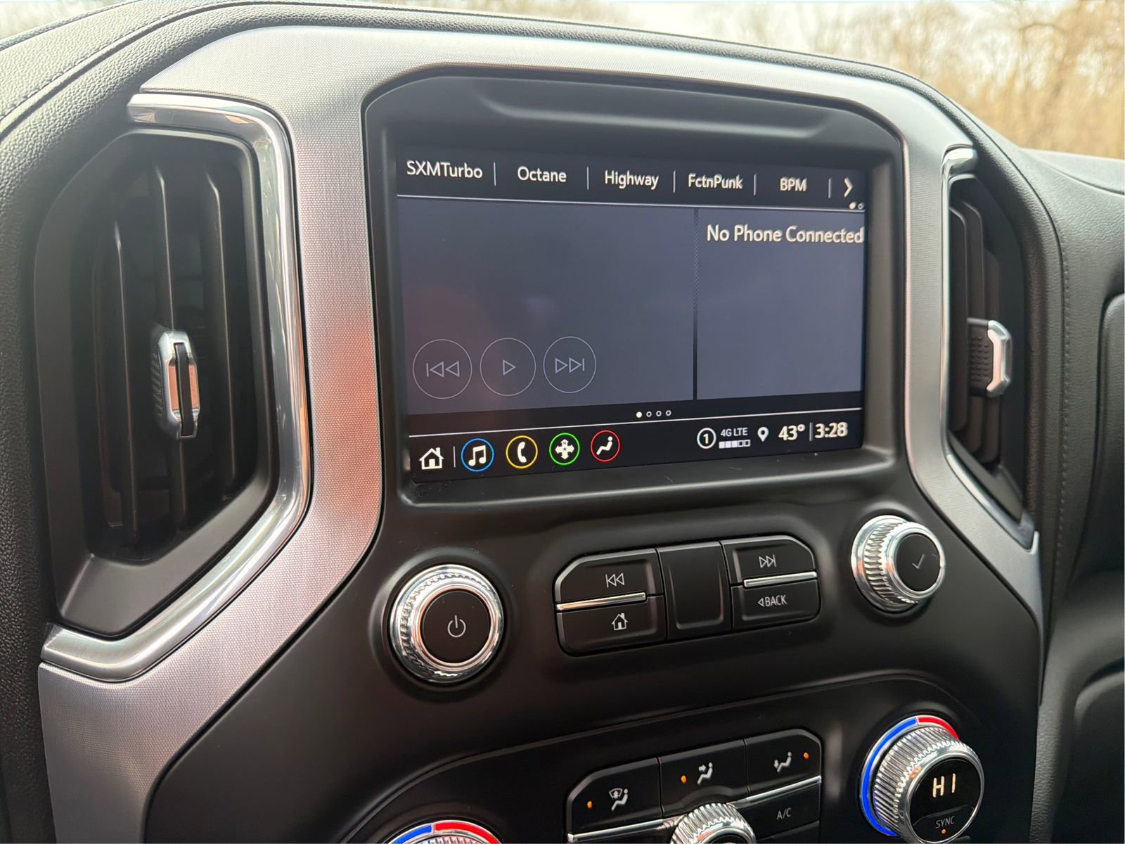 Certified 2021 GMC Sierra 1500 SLT w/ SLT Convenience Package AWD/4WD image 16