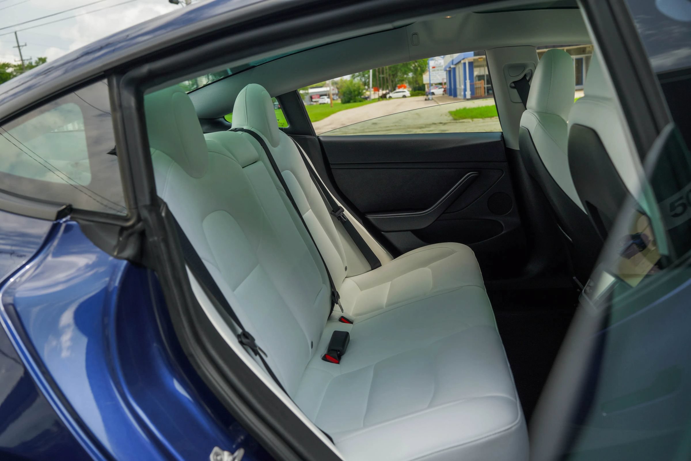 Used 2023 Tesla Model 3 Standard Range RWD image 30