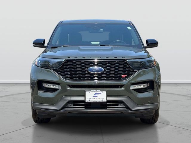 Used 2022 Ford Explorer ST w/ Equipment Group 401A AWD/4WD image 2