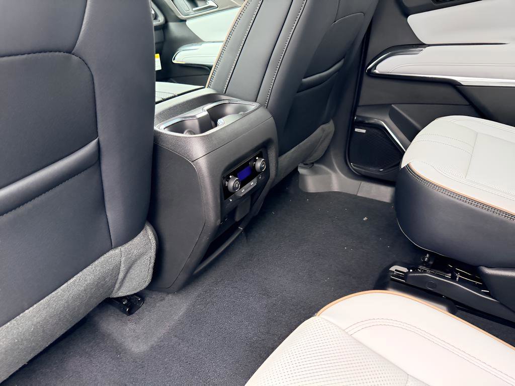 New 2026 Chevrolet Traverse High Country image 31