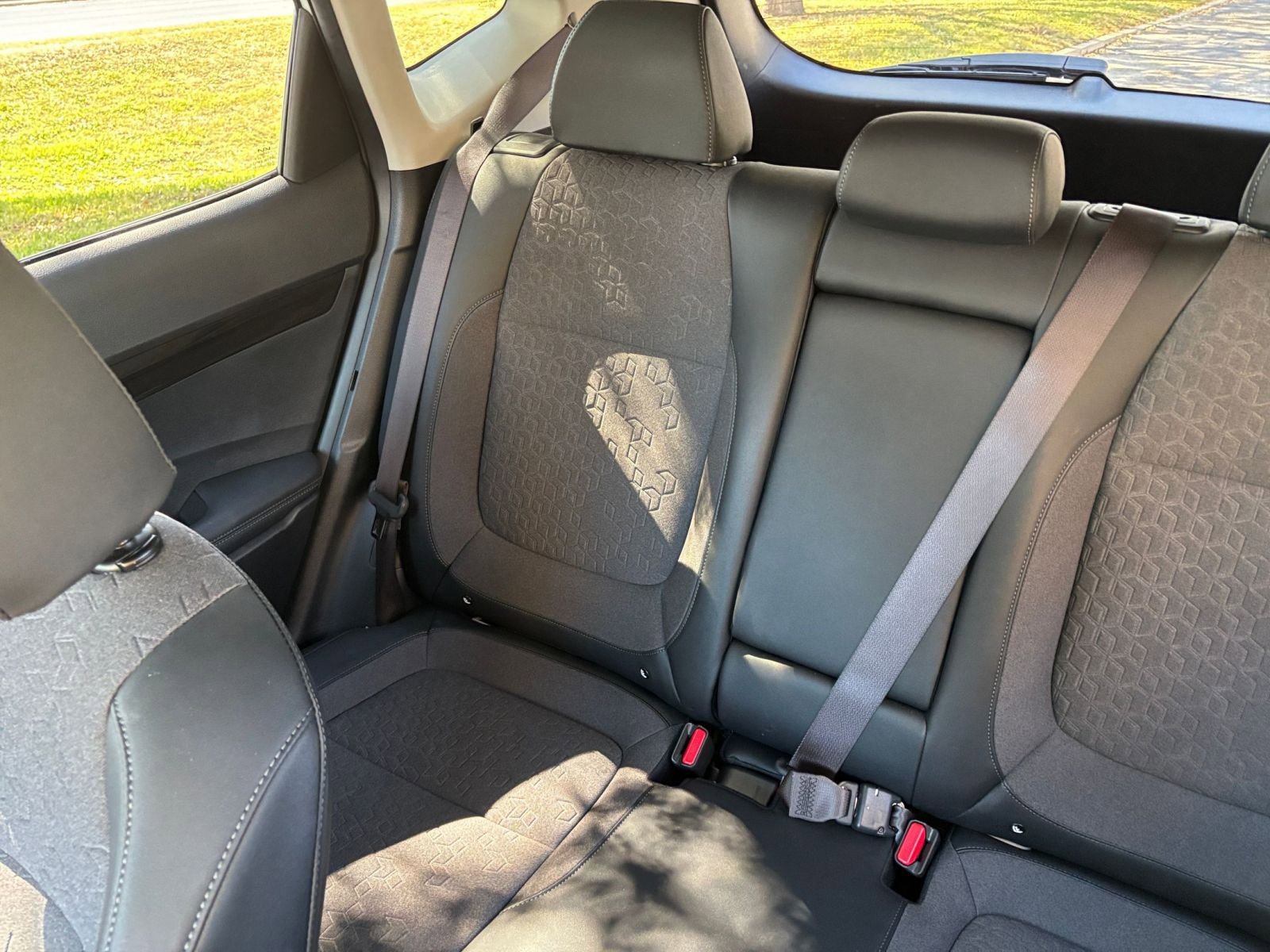 Used 2025 Kia Seltos S image 34