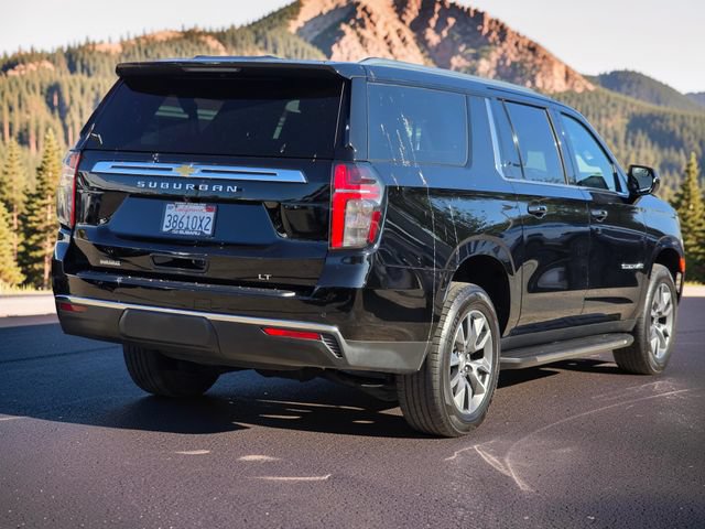 Used 2024 Chevrolet Suburban LT RWD image 7