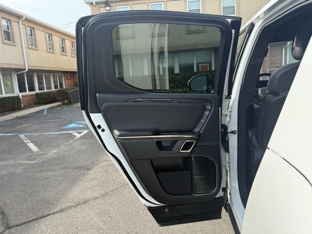 Used 2022 Rivian R1T Adventure image 29