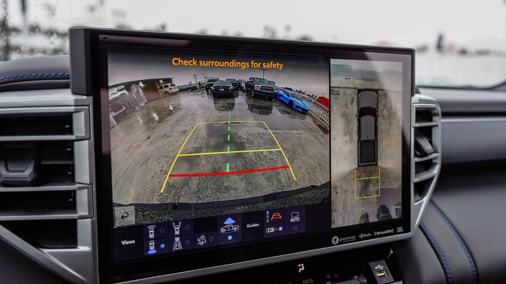 Used 2024 Toyota Tundra Platinum image 29