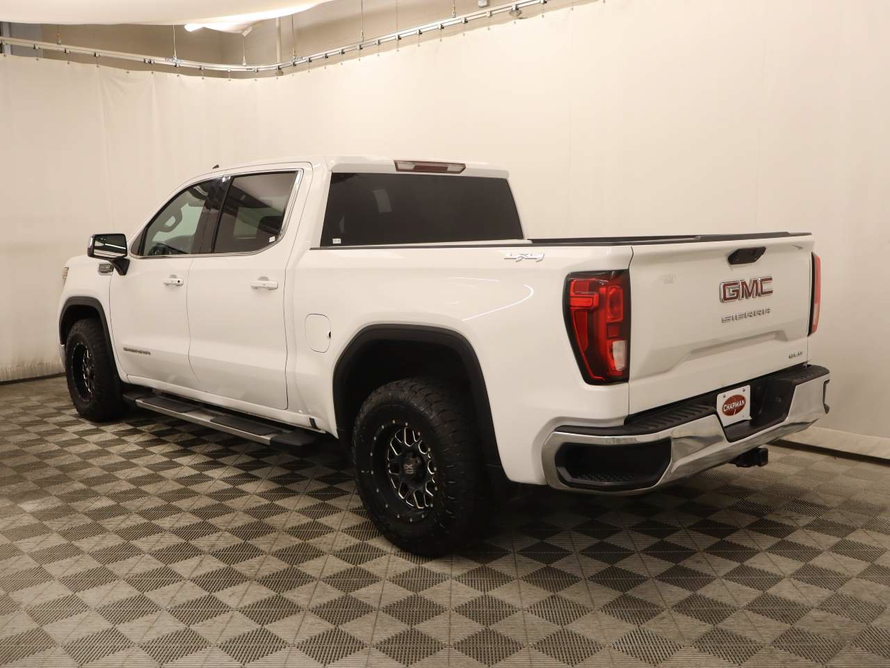 Used 2019 GMC Sierra 1500 SLE w/ SLE Value Package AWD/4WD image 3