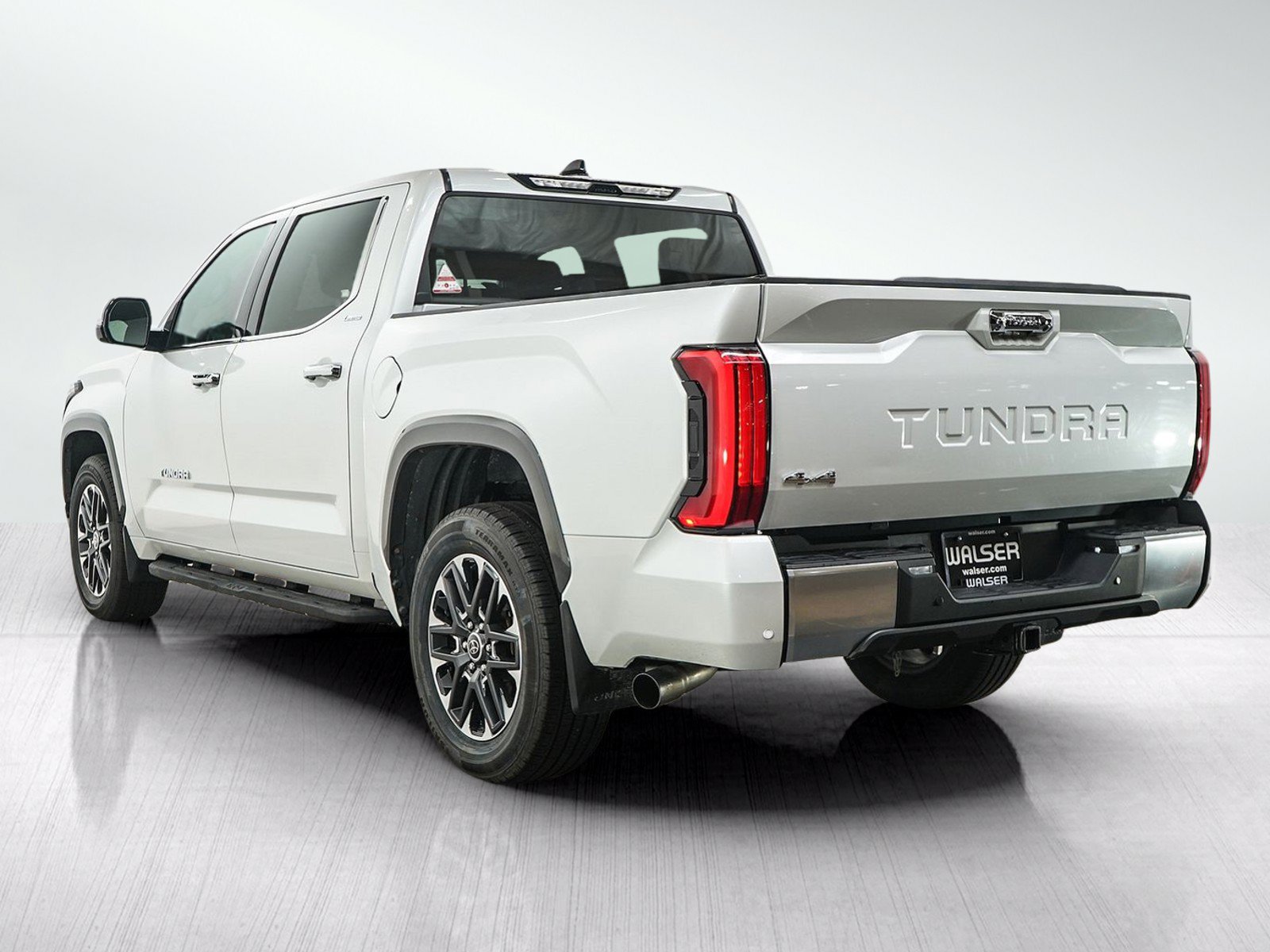 Used 2022 Toyota Tundra Limited AWD/4WD image 7