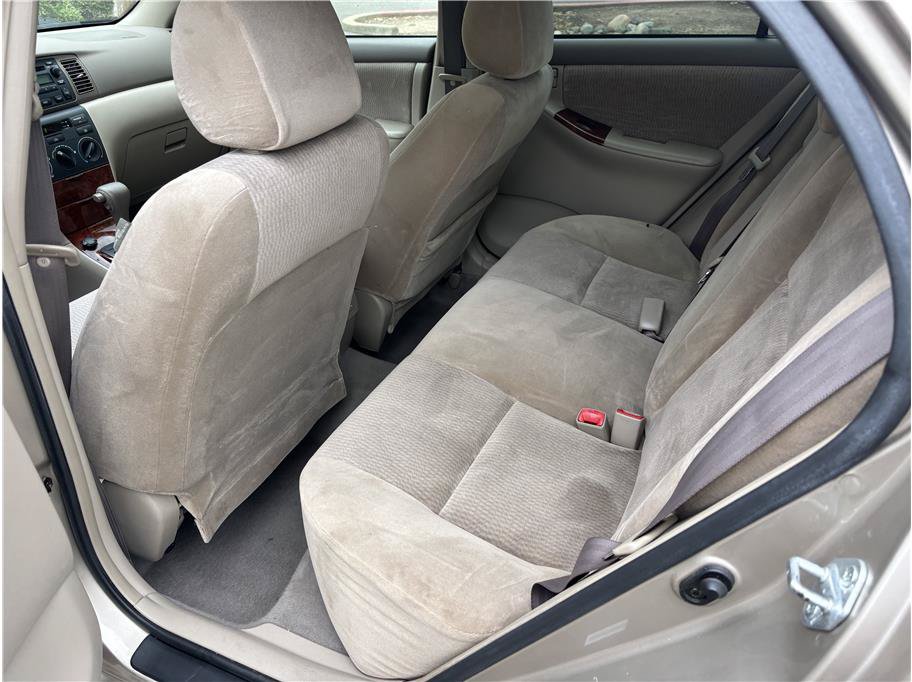 Used 2005 Toyota Corolla LE FWD image 12