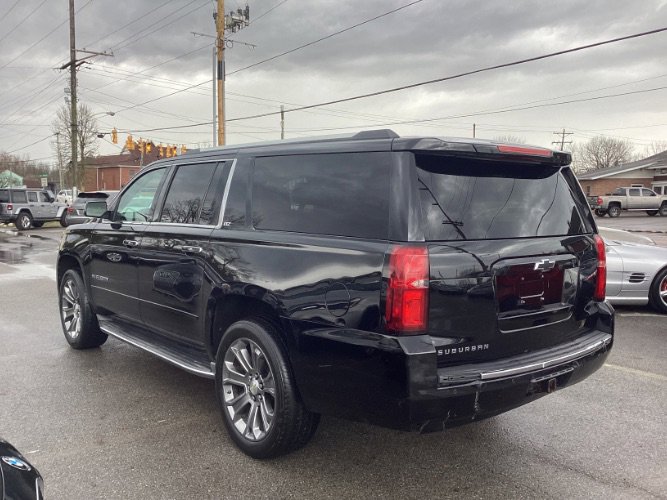 Used 2015 Chevrolet Suburban LTZ image 3