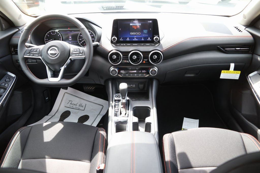 New 2025 Nissan Sentra SR image 6