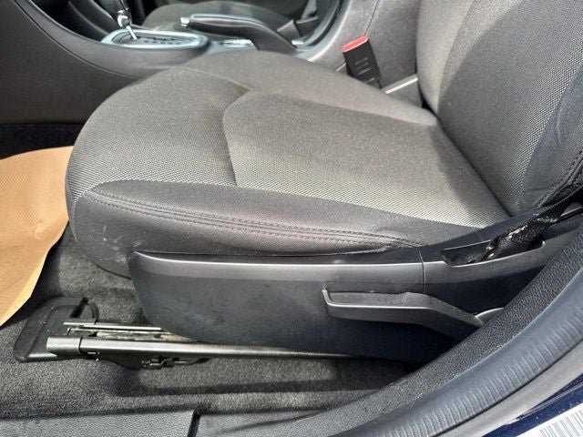 Used 2014 Dodge Avenger SE FWD image 11