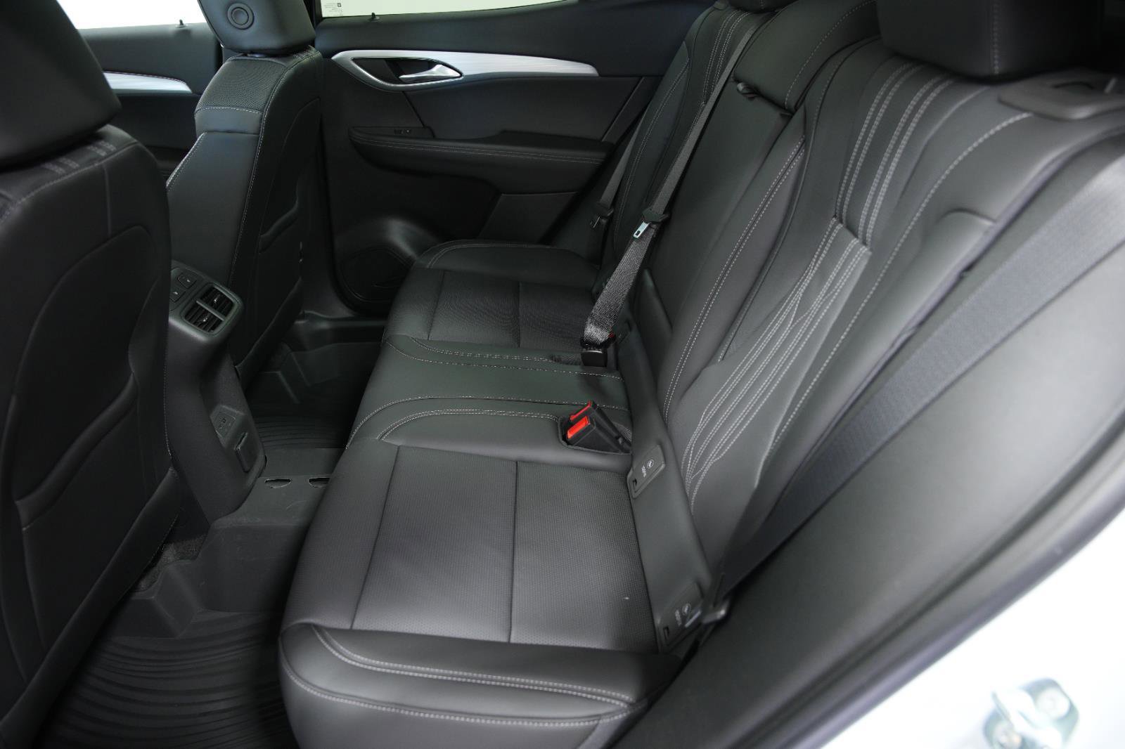 New 2026 Buick Envision Avenir image 22