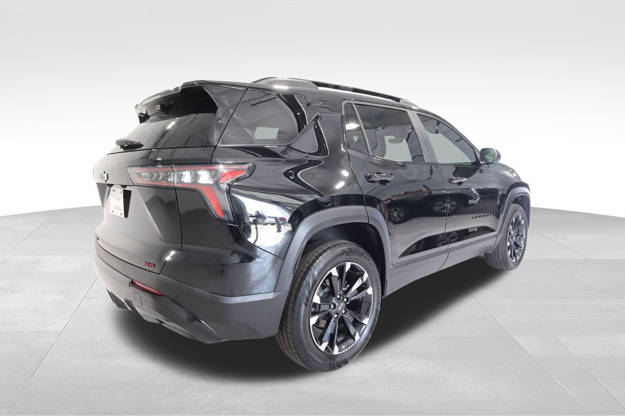 Certified 2026 Chevrolet Equinox RS w/ Convenience Package III AWD/4WD image 4