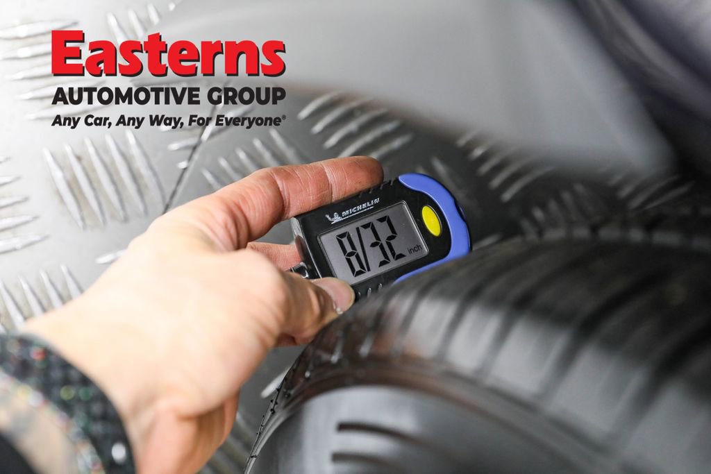 Used 2022 Toyota Corolla LE w/ Carpet Mat Package (TMS) image 27