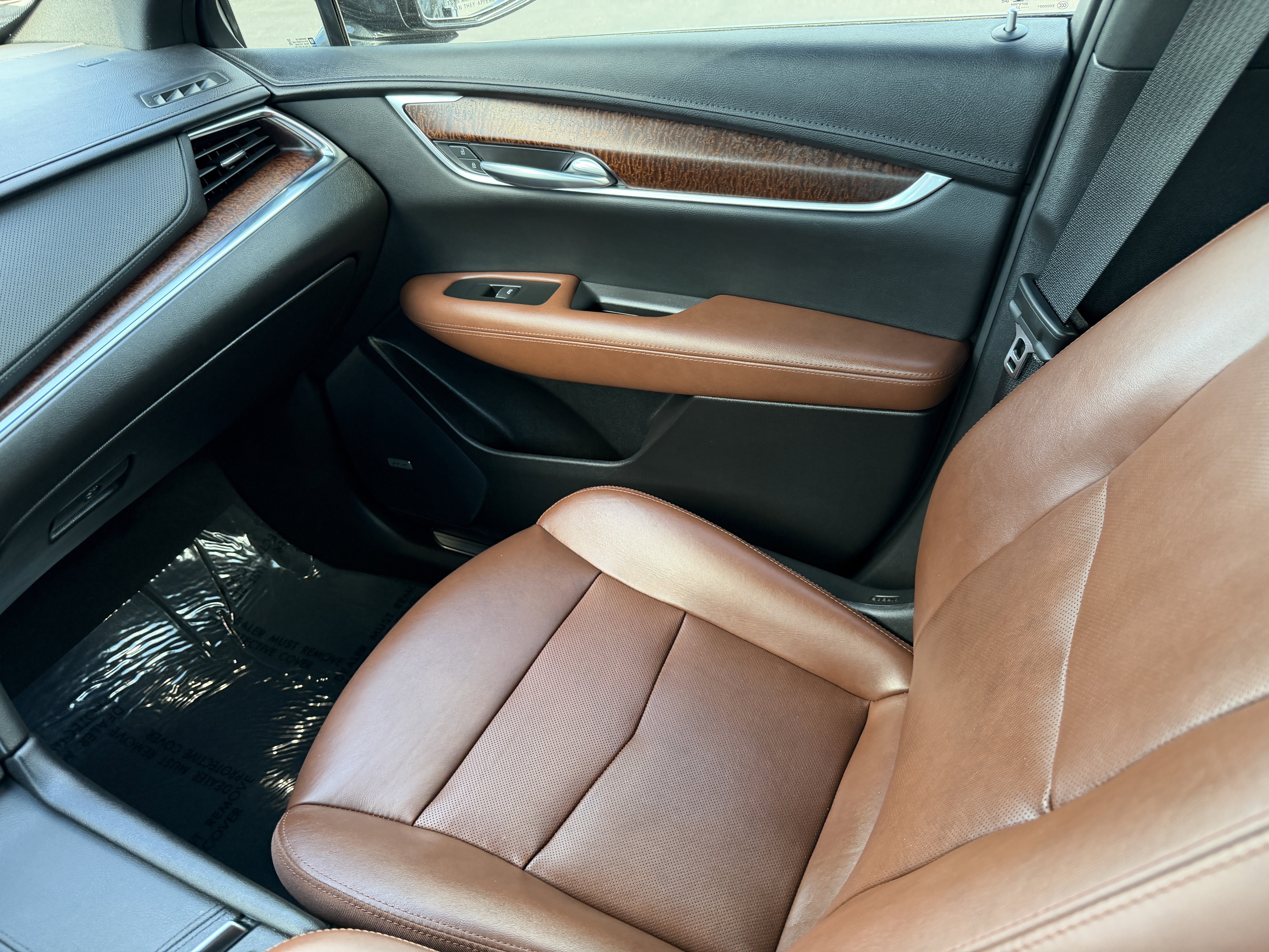 Certified 2022 Cadillac XT5 Sportv w/ Technology Package image 17