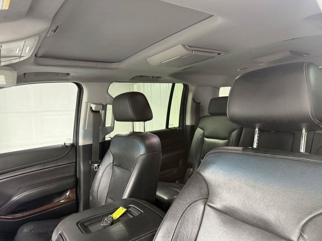 Used 2020 GMC Yukon XL SLT w/ Open Road Package AWD/4WD image 14