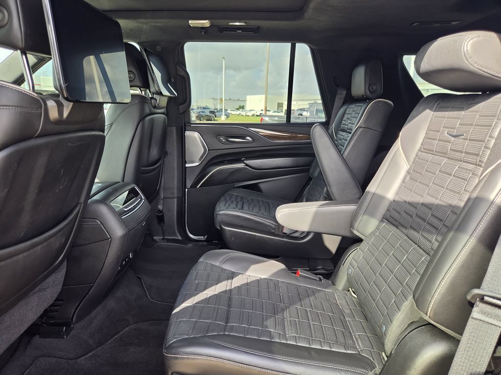 Used 2021 Cadillac Escalade Sport Platinum RWD image 29
