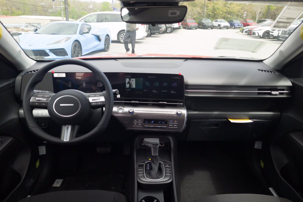 New 2027 Hyundai Kona SEL Sport FWD image 17