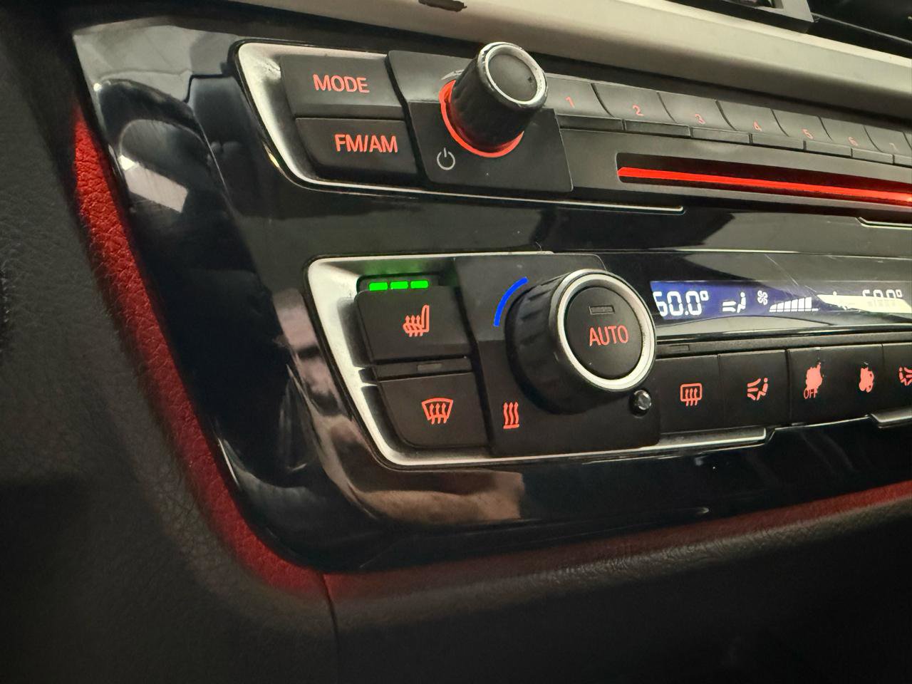 Used 2017 BMW 320i Sedan image 18