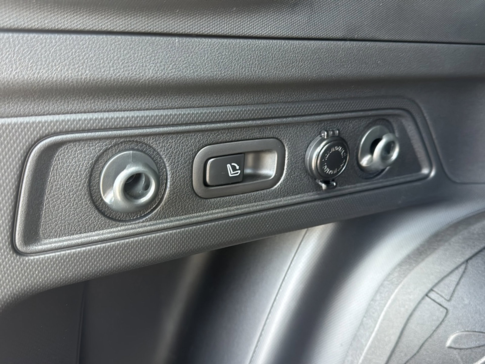 Used 2025 Subaru Forester Wilderness w/ Wilderness Package image 26