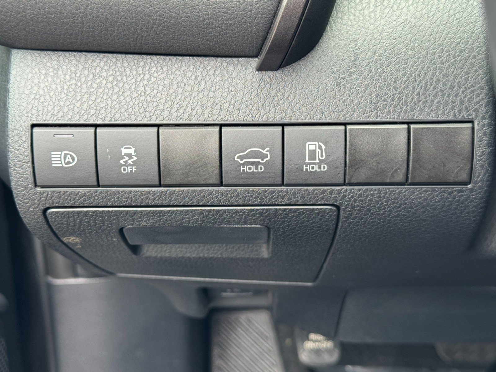 Used 2024 Toyota Camry SE FWD image 15