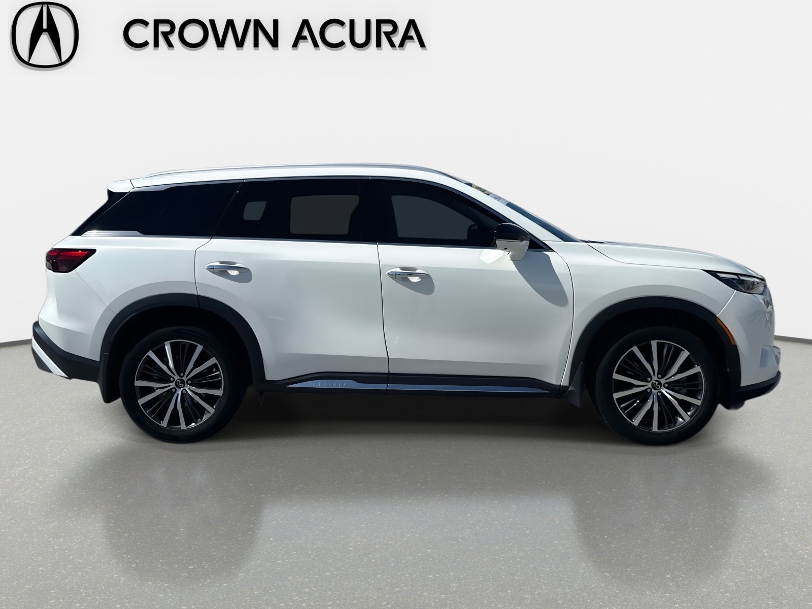 Used 2023 INFINITI QX60 Sensory w/ Cargo Package image 6