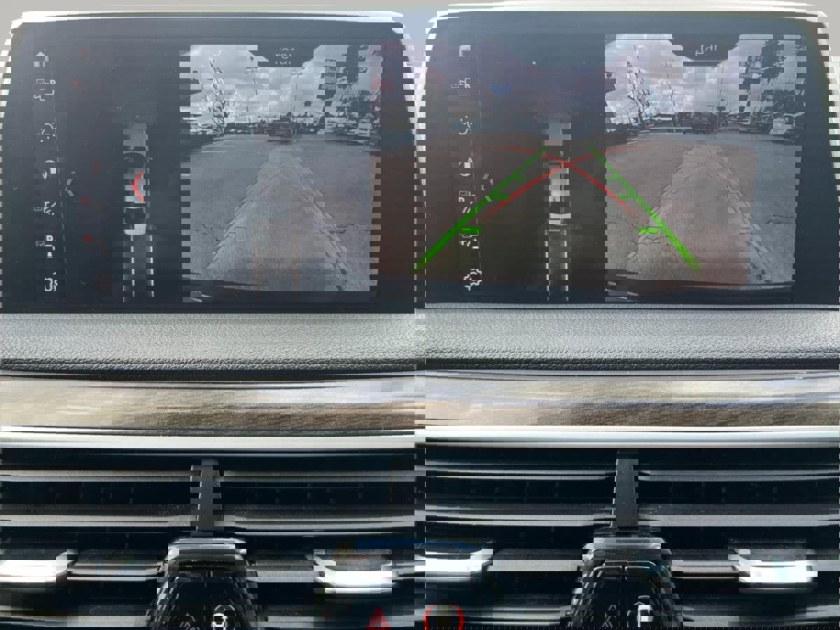 Used 2019 BMW 740i 740i image 19