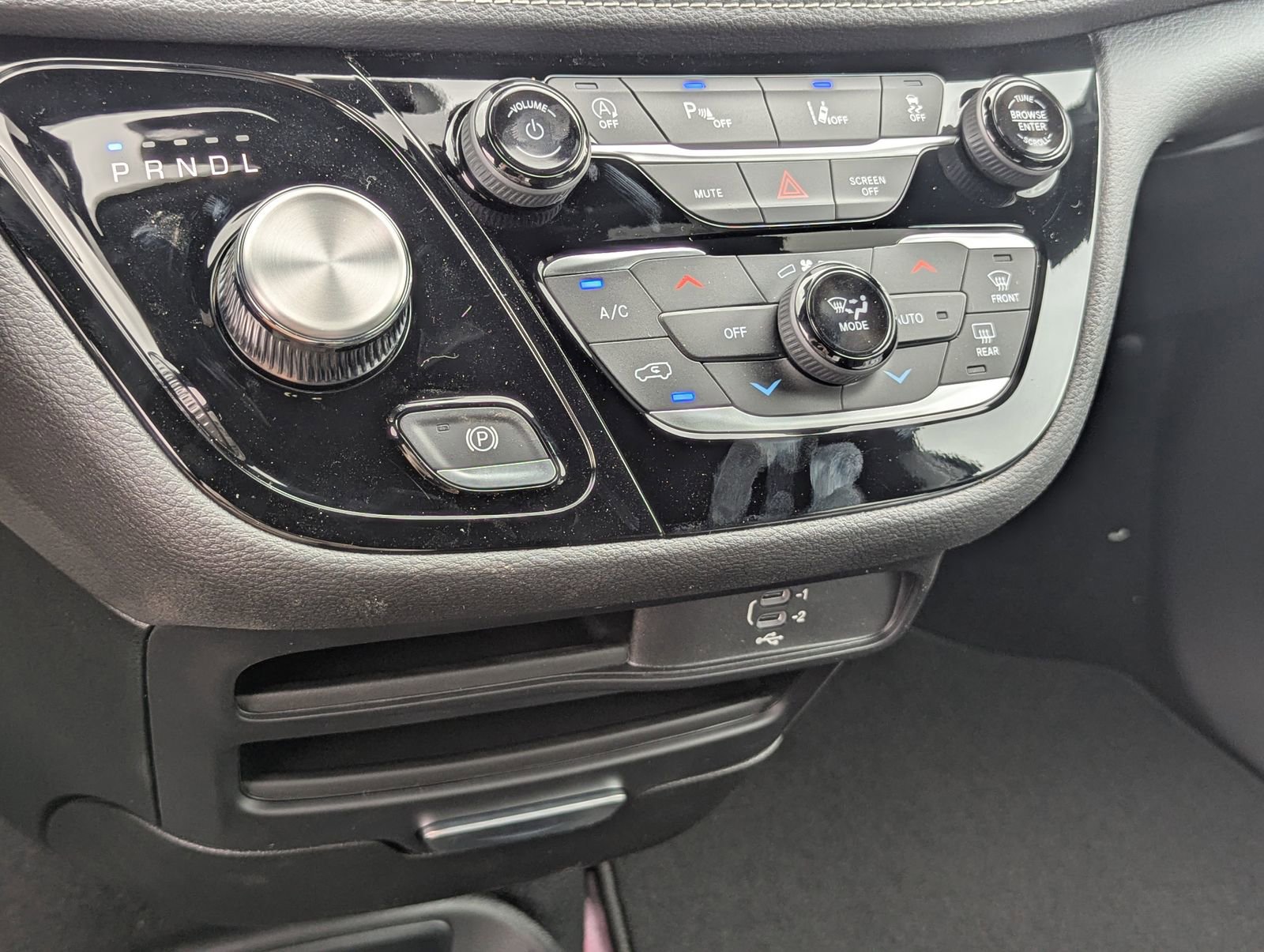 New 2026 Chrysler Pacifica Select image 19