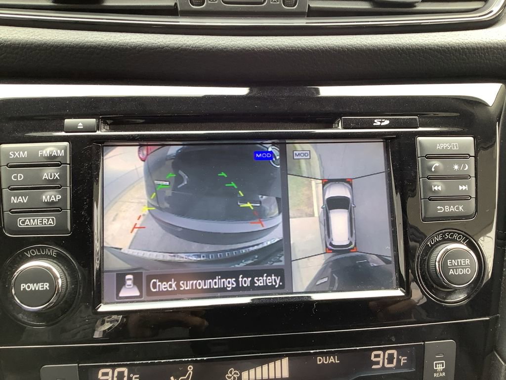 Used 2017 Nissan Rogue SL image 26