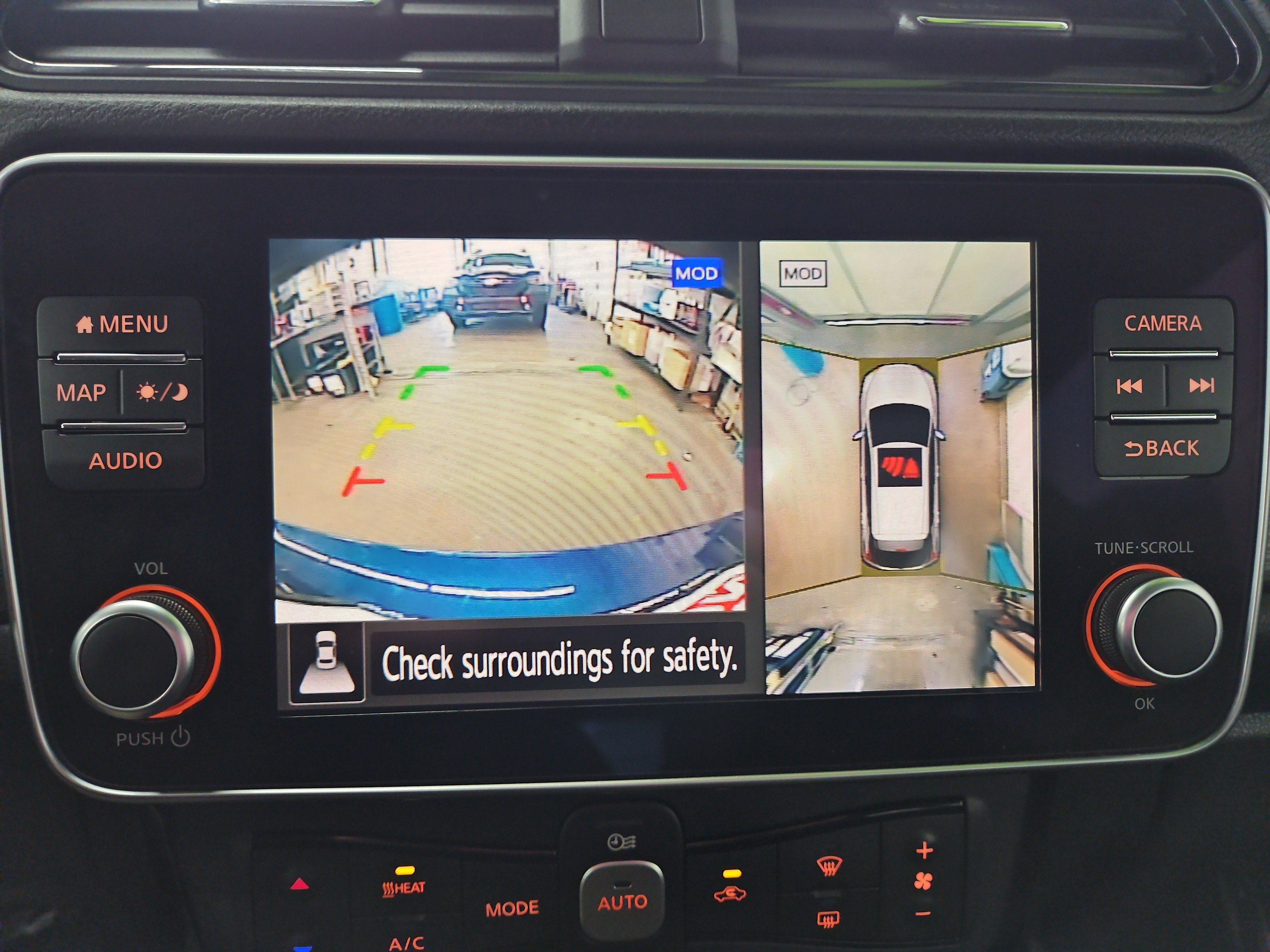 Used 2020 Nissan Leaf SV w/ SV Technology Package image 17