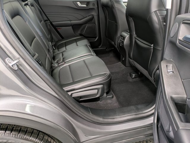 Certified 2022 Ford Escape SEL w/ Technology Package image 25