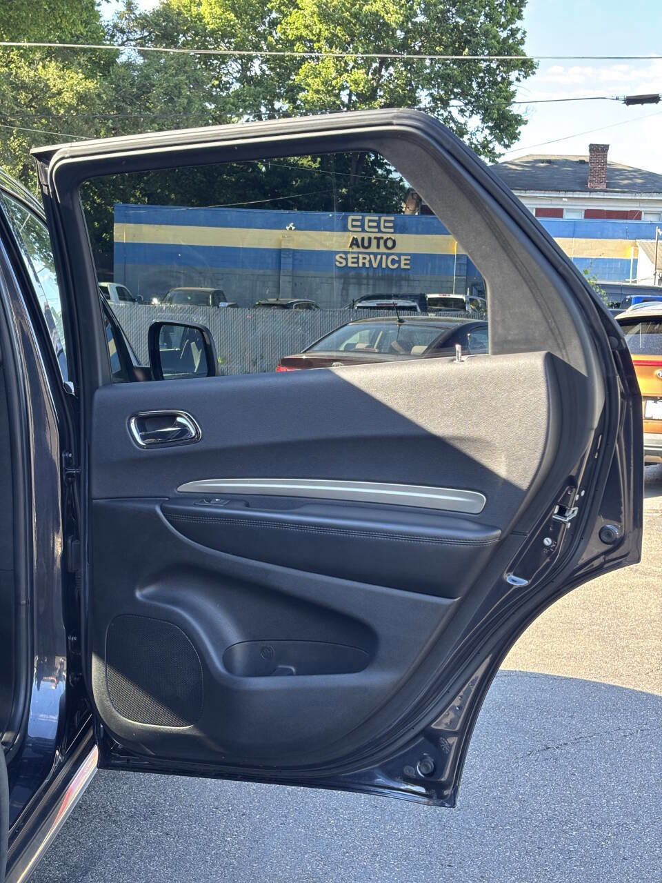Used 2014 Dodge Durango SXT AWD/4WD image 22
