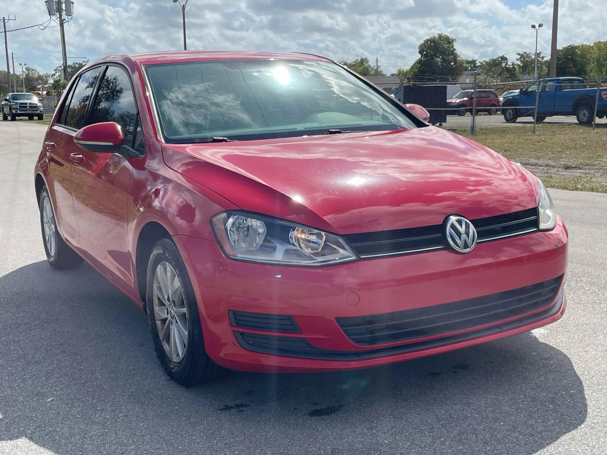Used 2016 Volkswagen Golf S image 5
