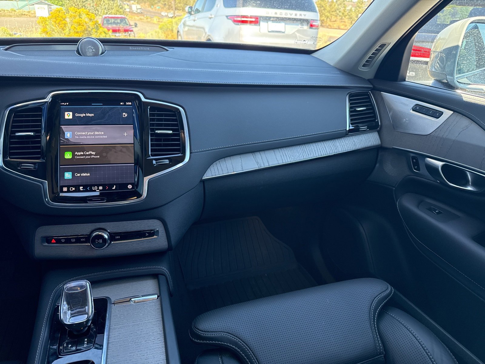 Certified 2025 Volvo XC90 B6 Ultra w/ Protection Package Premier image 19